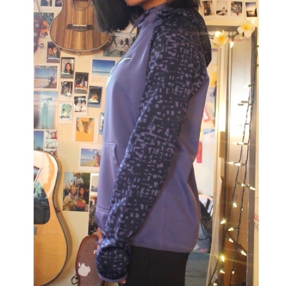 Purple Nike Dri-Fit Sweatshirt - Picture 4 of 7